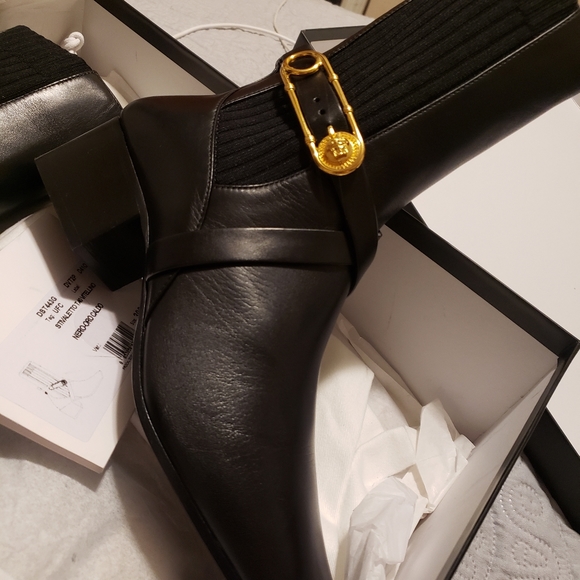 Versace boots - Picture 4 of 10